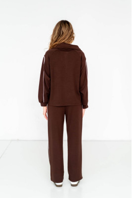 Костюм жіночий